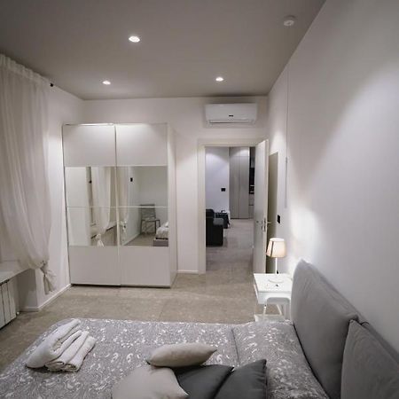 De Luca 6 Apartments Salerno Exteriör bild