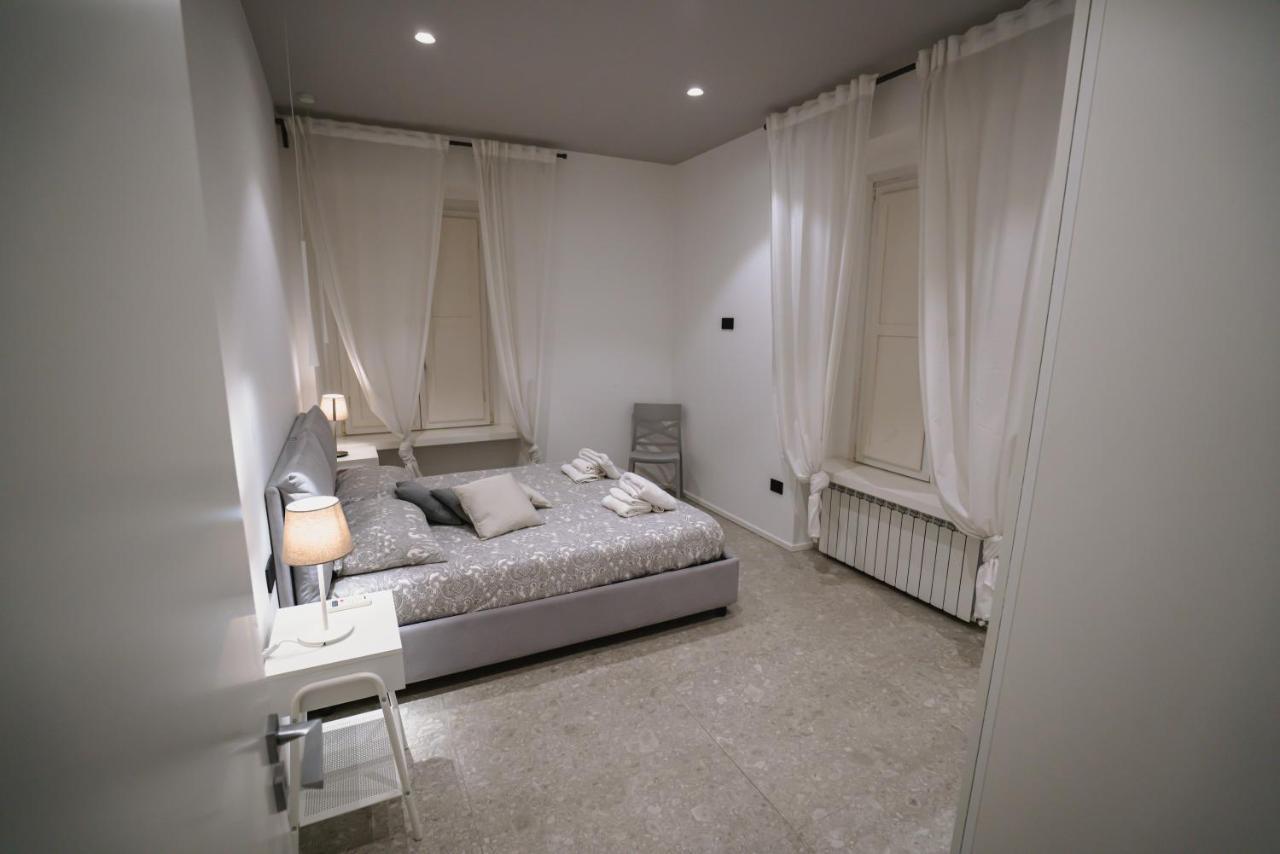 De Luca 6 Apartments Salerno Exteriör bild
