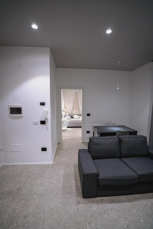 De Luca 6 Apartments Salerno Exteriör bild