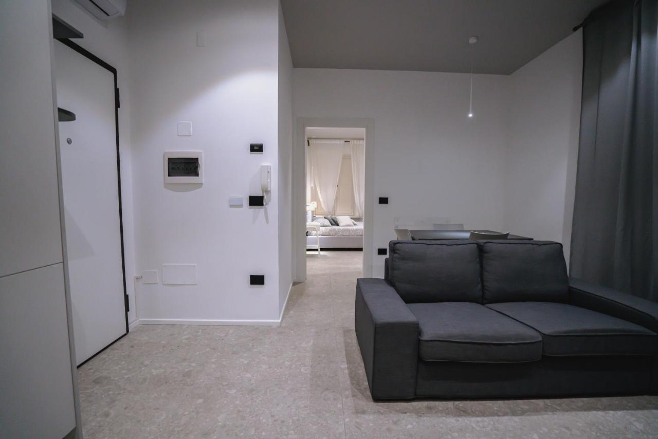 De Luca 6 Apartments Salerno Exteriör bild