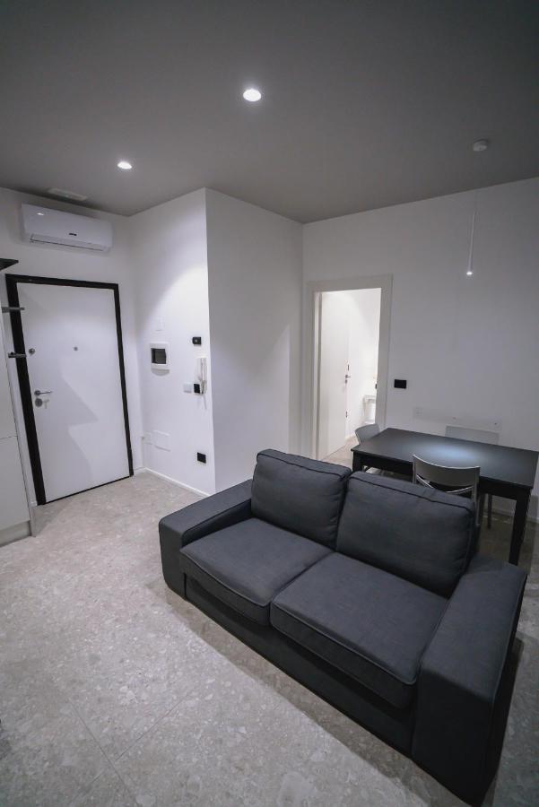 De Luca 6 Apartments Salerno Exteriör bild